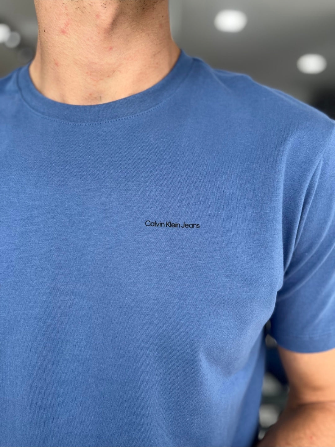 Camiseta Básica Calvin Klein